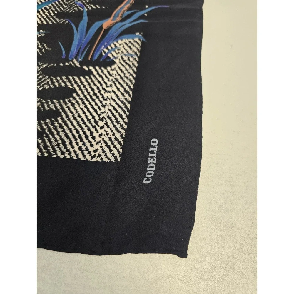 Codello Silk Scarf Ducks Bird Wildlife Nature Print Navy Blue Vintage Square 31